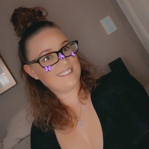 Meet your Posher, Brooke